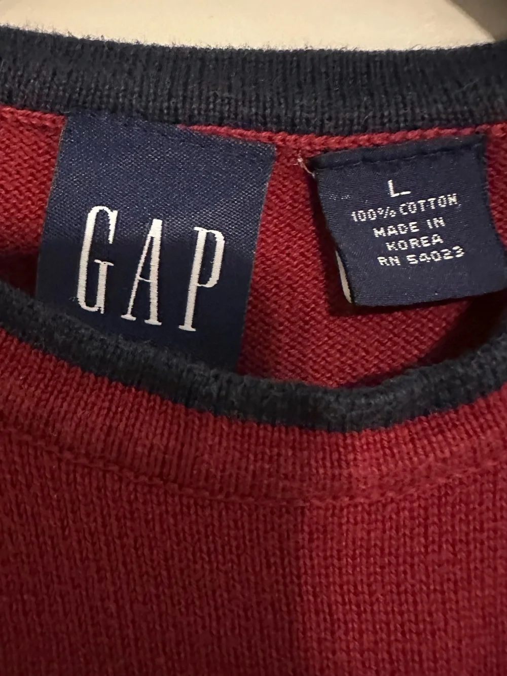 GAP cranberry Crewneck Sweater w Navy Trim